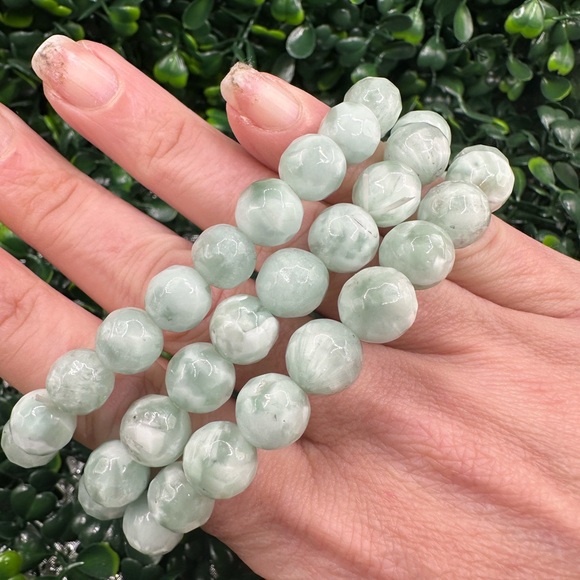 10mm Faceted Chinese Larimar(Hemimorphite) Beaded Bracelet - Picture 5 of 7